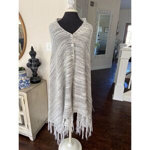 LuLaRoe Black and White shawl with fringes (O/S)